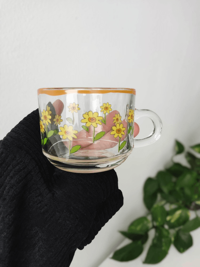 Tasse à café et soucoupe en verre style vintage toutnesols