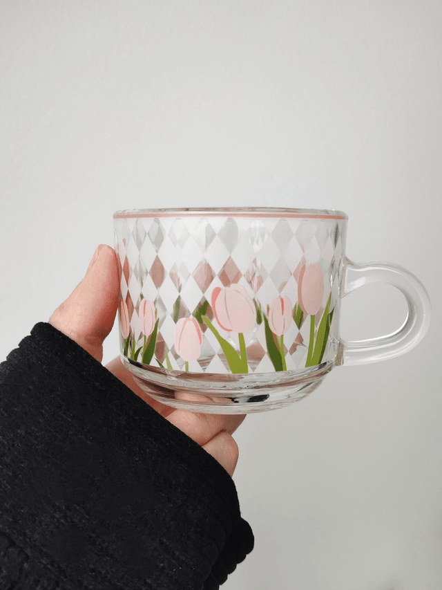 Tasse à café et soucoupe en verre style vintage tulipes roses