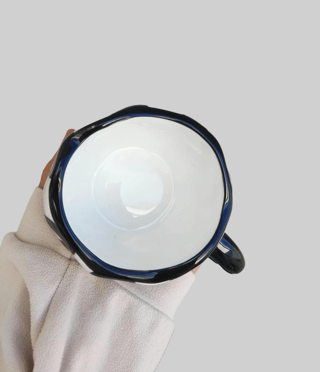 Tasse et soucoupe en céramique carreaux noir