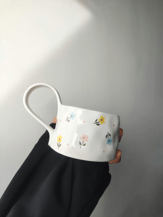 Tasse à café et soucoupe en céramique fleurs pastel