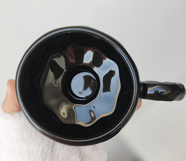 Mug en céramique original moderne